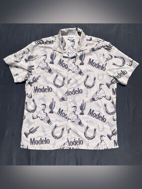Modelo Logo Short Sleeve Button-Up Shirt Size Large